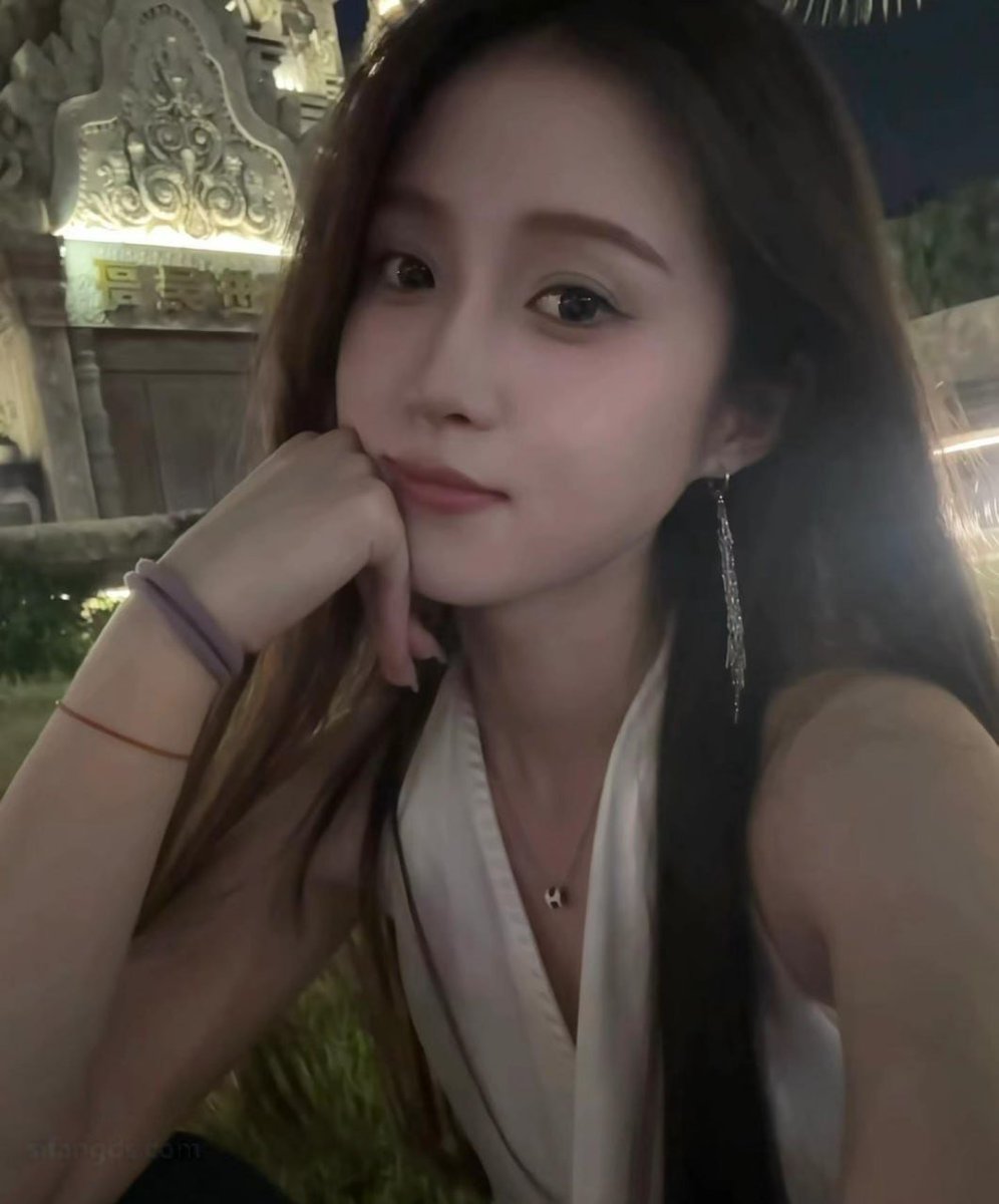 meigubige's tweet photo. 高颜值极品哈尔滨美女大学生宋婷美图分享，可惜被渣男友把私密视频曝光了！ https://t.co/61l88vO5hL