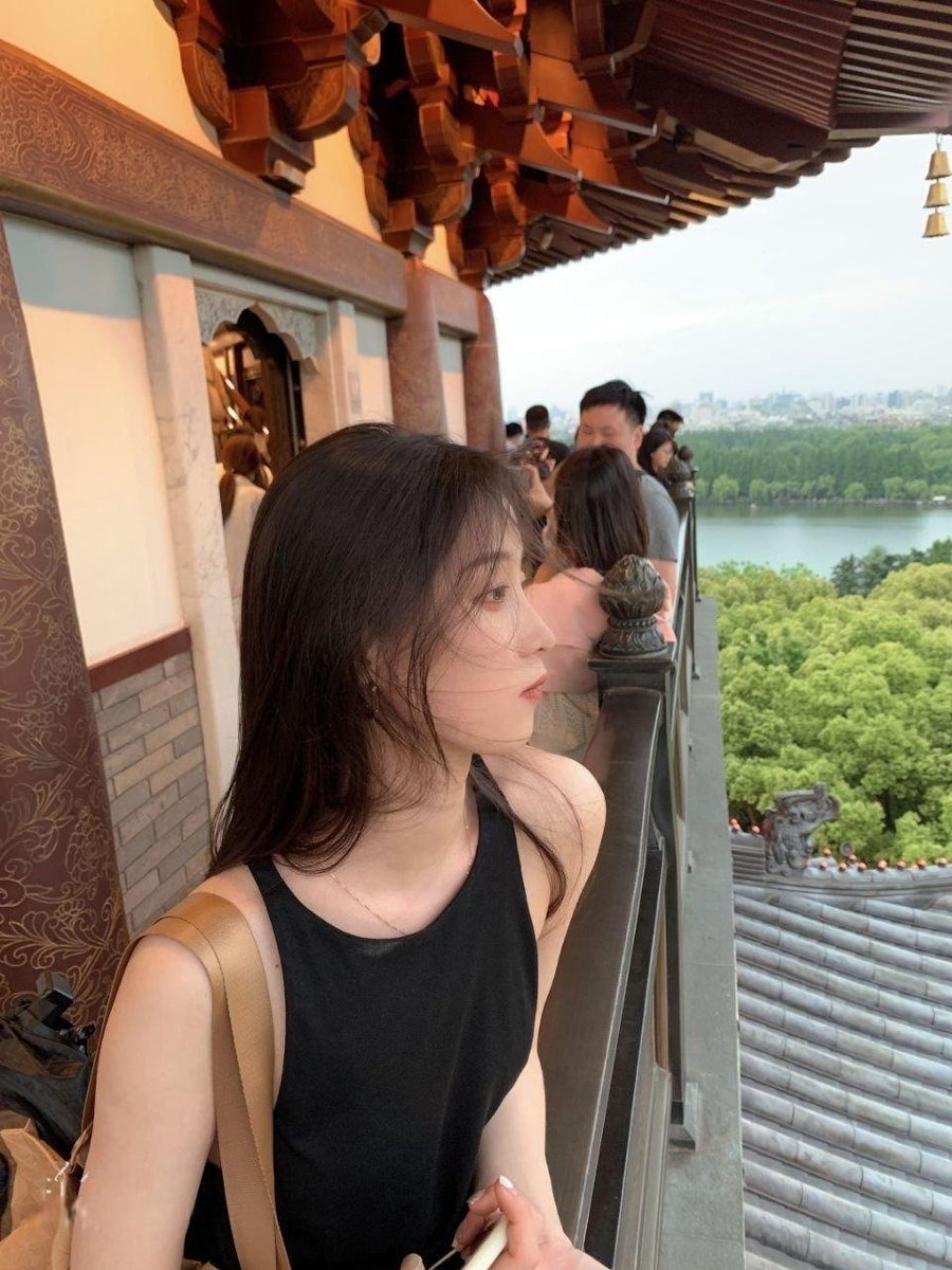 meigubige's tweet photo. 高颜值极品哈尔滨美女大学生宋婷美图分享，可惜被渣男友把私密视频曝光了！ https://t.co/61l88vO5hL