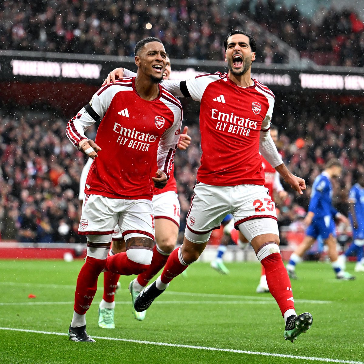 afcstuff's tweet photo. Arsenal’s results across all competitions this season:

Arsenal 3-0 Manchester City ✅🏆
Arsenal 3-0 Coventry ✅
Aston Villa 0-1 Arsenal ✅
Arsenal 2-1 Chelsea ✅
Napoli 0-1 Arsenal ✅
Sunderland 0-2 Arsenal ✅
Ipswich Town 2-4 Arsenal ✅
Brighton 3-0 Arsenal ❌

Arsenal 2-1 Leeds United ✅
Arsenal 3-0 Lille ✅
Nottingham Forest 0-1 Arsenal ✅
Bayern Munich 2-2 Arsenal 🤝
Arsenal 2-0 Everton ✅