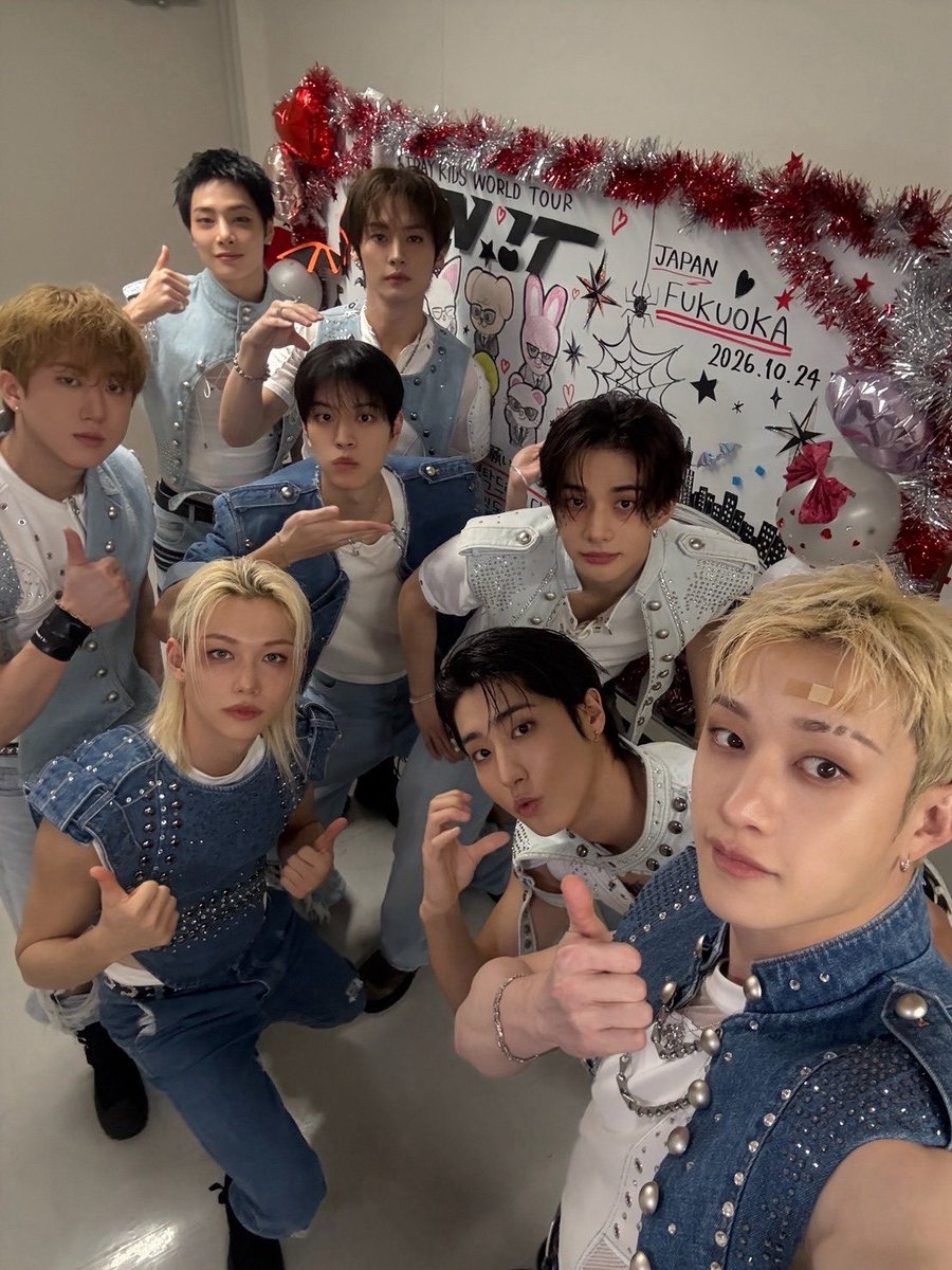 320x915's tweet photo. i♡straykids ... https://t.co/zSM5WpSQw3