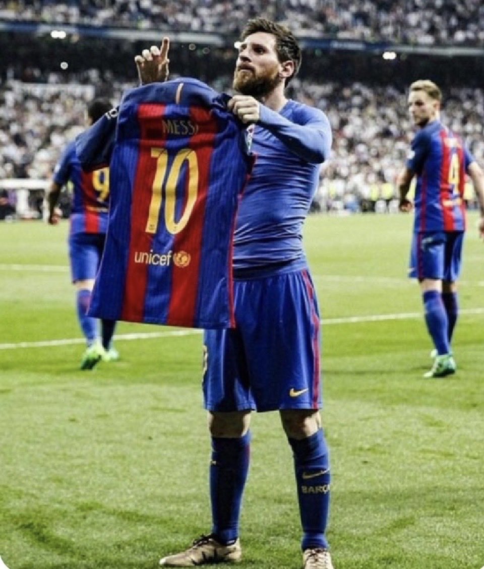 chusiluka's tweet photo. @Madridleonn @Messias30_ @FIFAcom Va por vosotros 💙❤️💙❤️ https://t.co/5hh6xy6eee