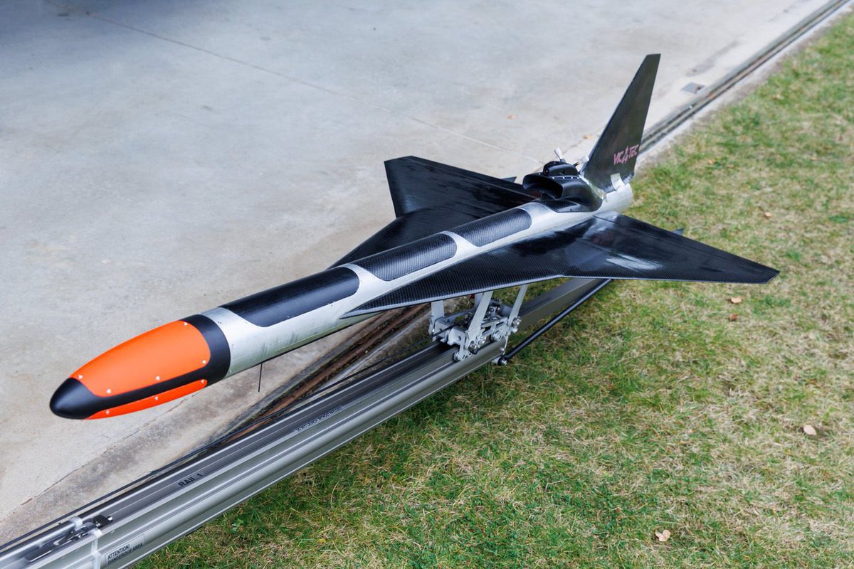 Maks_NAFO_FELLA's tweet photo. 🇺🇦🇱🇹 Lithuania has introduced the X-12 jet interceptor drone, designed to destroy high-speed air targets, in particular the Russian Geran-5, - Militarnyi 

Drone has already been tested in combat conditions in Ukraine and is planned to be supplied to the Ukrainian military.

The X-12 is equipped with a turbojet engine and, according to the developers, can reach a maximum speed of up to 700 km/h. The cruising speed is about 350 km/h.

The declared flight range of the drone is 126 km, and the maximum altitude is 10 km. Depending on the configuration and payload, the flight duration can exceed 12 minutes.