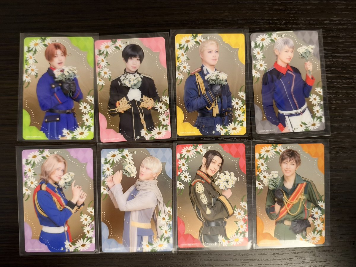 comumori's tweet photo. 【交換】ヘタミュ メタルトレカ WS

◻️譲
画像1〜2枚目
伊、日、独、普、仏、露、中、西、南伊(ロマ)

◻️求
英(花)

全日程会場におります。
現地で交換可能な方がいらっしゃいましたらよろしくお願い申し上げます。 https://t.co/k7Stektp2w