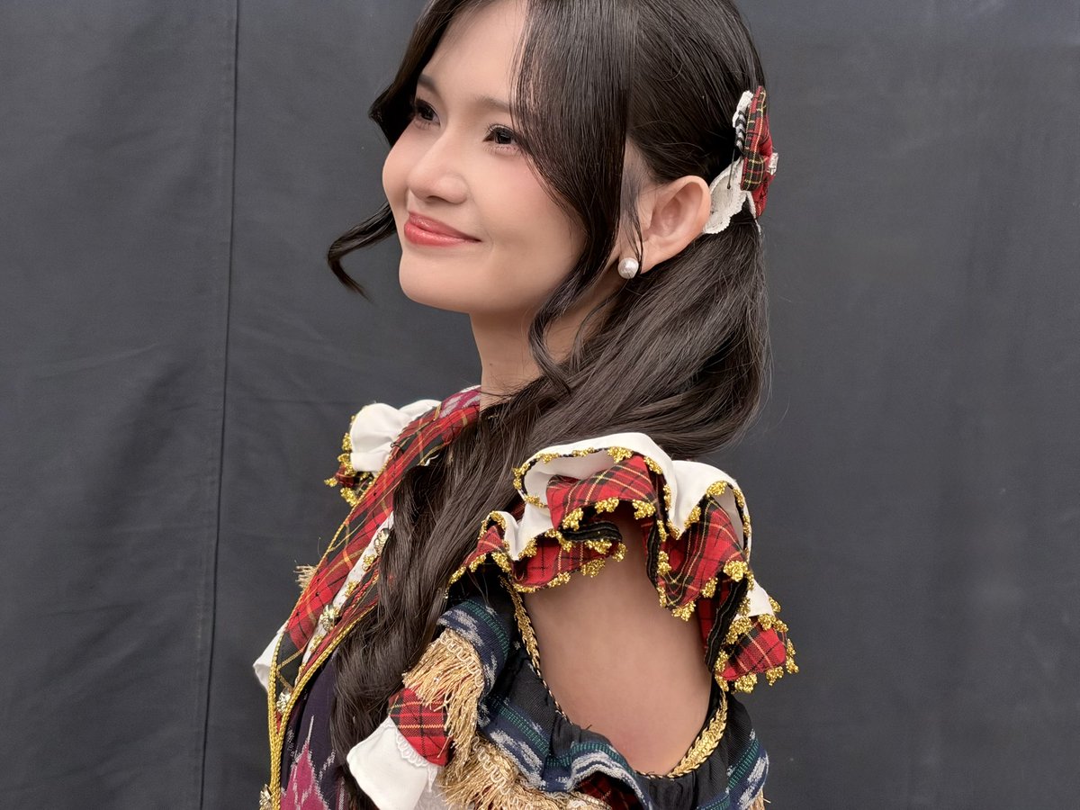 C_IndahJKT48's tweet photo. terimakasih banyak untuk mng &amp; 2shot hari iniii!💕 #JKT48AyoSenyumlahMnG https://t.co/YcnuJeen4D