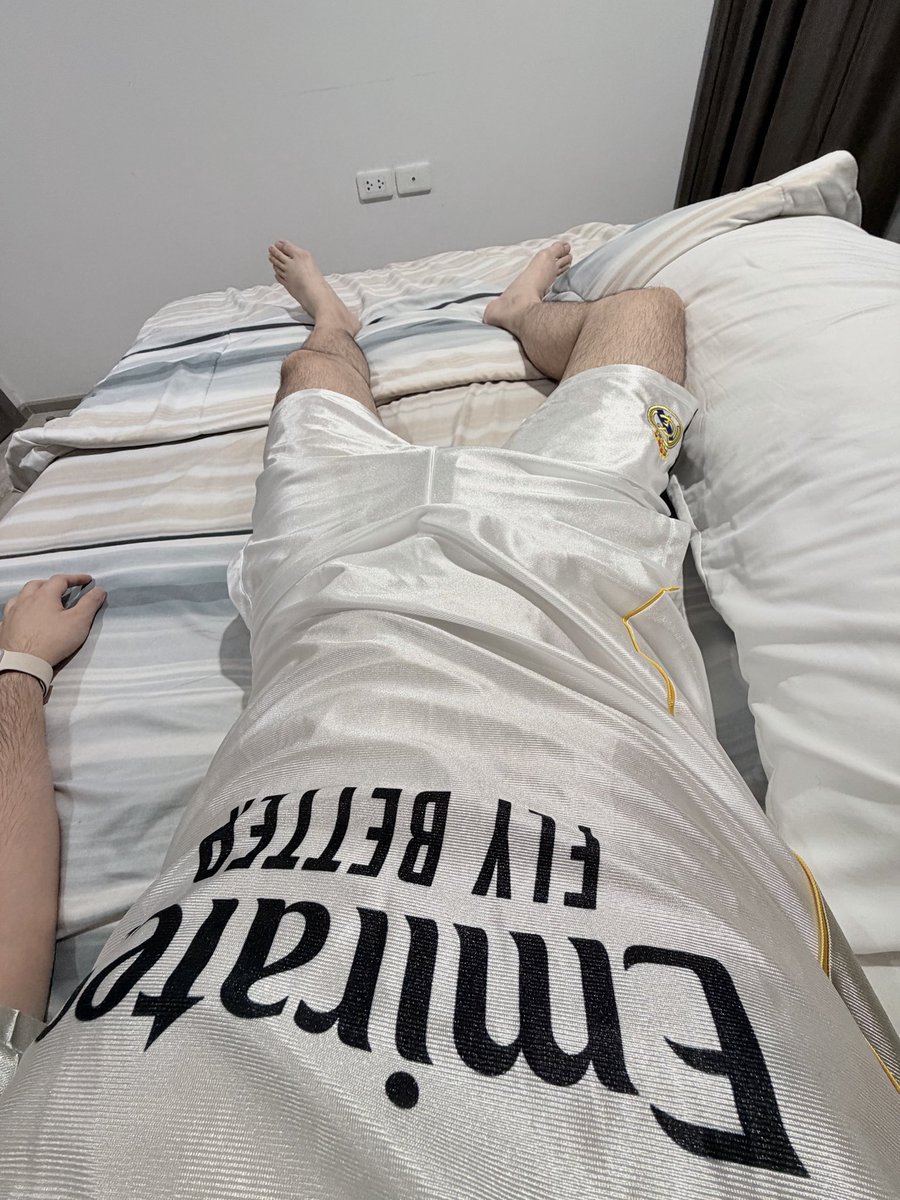 touchmyshort's tweet photo. อยากมีคนมานอนกอด นอนลูบจัง https://t.co/Vmv9uYX9WG