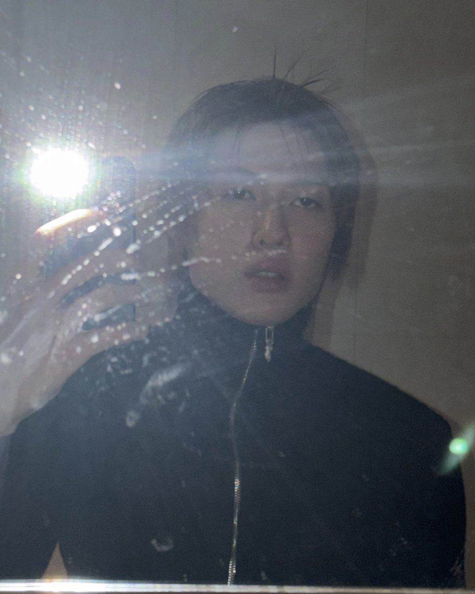 ediyufan's tweet photo. ⠀ׄ    ﹙ 🫧 ﹚   blurry flash, mirror, them     ₊      ׄ    
#marjames https://t.co/CAdfzxORXE