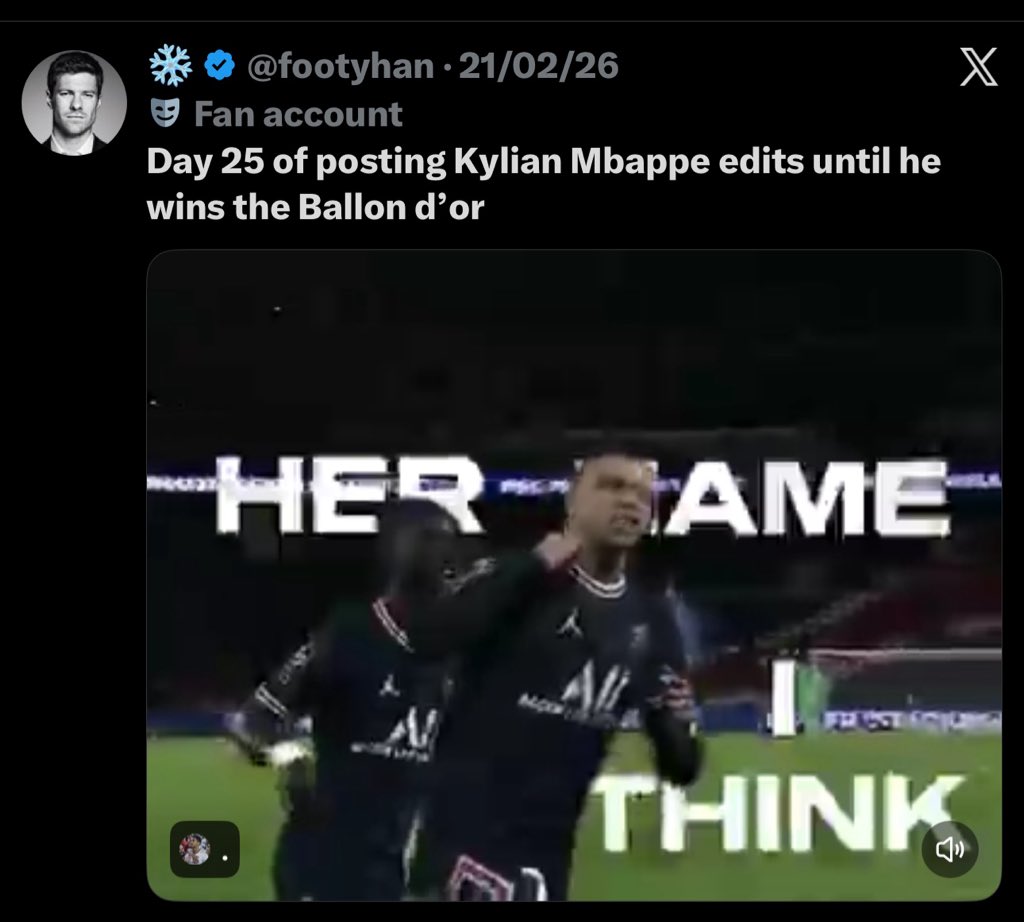 crxxnaldo's tweet photo. @footyhan #Noticing https://t.co/XTzxgaUURf