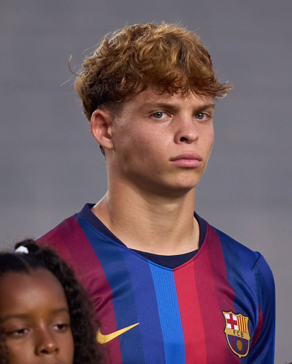 ActuFoot_'s tweet photo. 🚨 LE BARÇA ENVISAGE SÉRIEUSEMENT DE CONVOQUER ORIAN GOREN 🇮🇱 (17 ANS) POUR LE CLASICO ! 💙❤️

Le jeune milieu offensif pourrait connaître sa toute première convocation avec l’équipe première.

🗞️ @marca https://t.co/QwByY4XNcc
