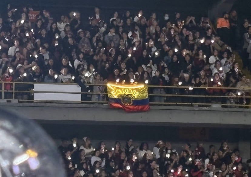 kttecito's tweet photo. Ecuador es la tía que nunca invitan pero igual cae a la fiesta https://t.co/R94pMUS0SU