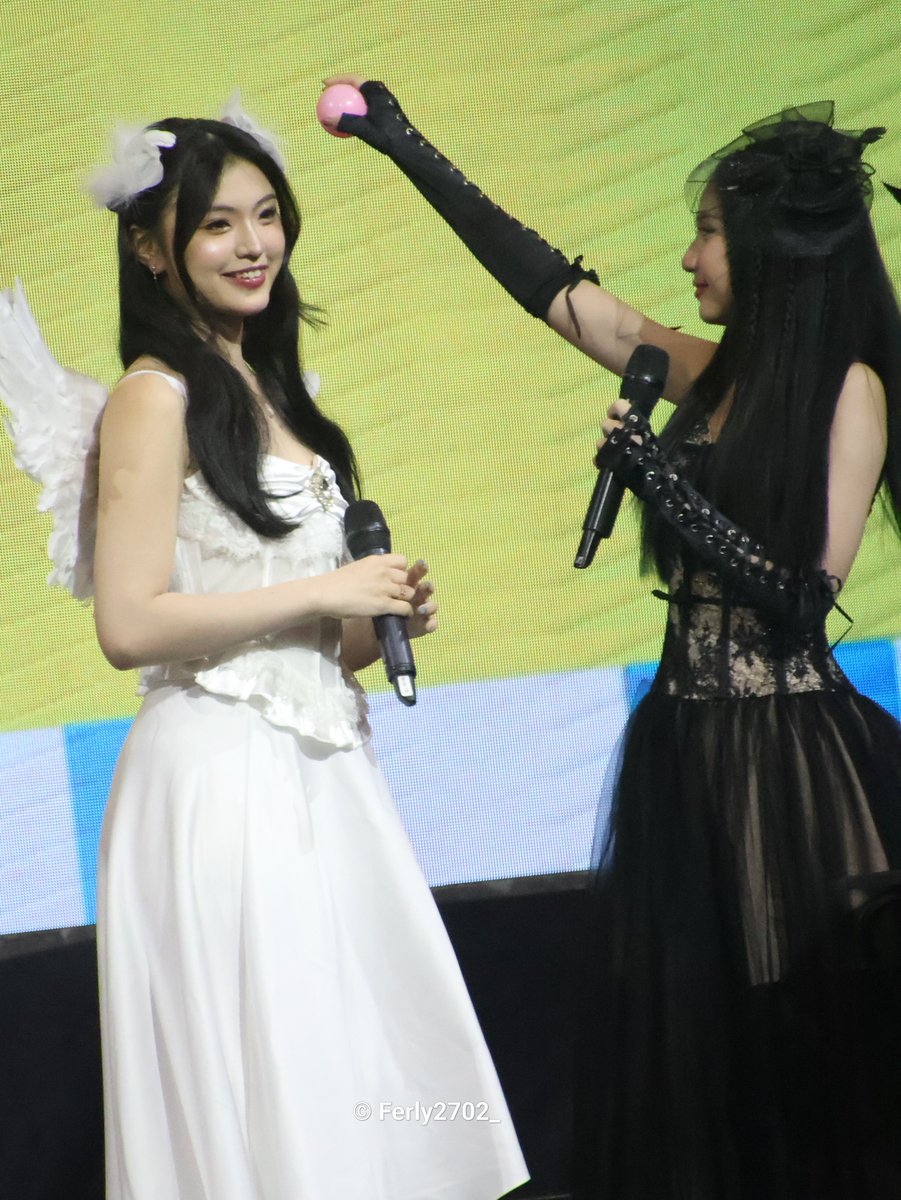 Ferly2702_ tweet picture