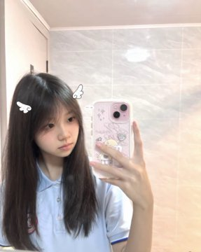 jogule27's tweet photo. 现在是00:28新拍的
高中生居家拍照

有人想要锐评一下我23的福嘛

（拒绝人机）赶紧看，我要删了

真没有🚪   流言1我真给呀 https://t.co/5TavLg1Sjg