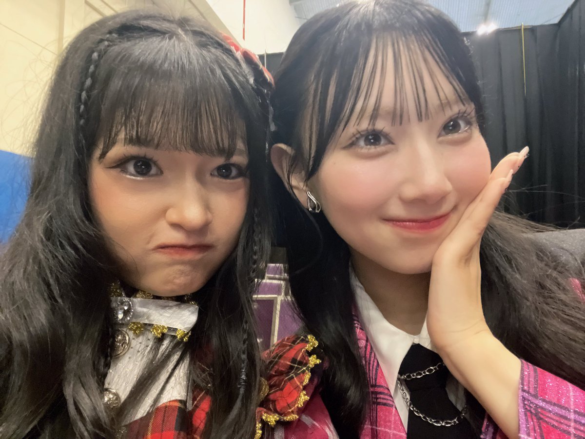 Elin_JKT48's tweet photo. 💕💕 https://t.co/kXsIzsjHgX