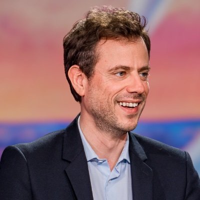 Samt4462's tweet photo. @PaulVannierFI Voici un con , un con heureux mais ça reste  un con 🤣 https://t.co/ruXCkFfR4M