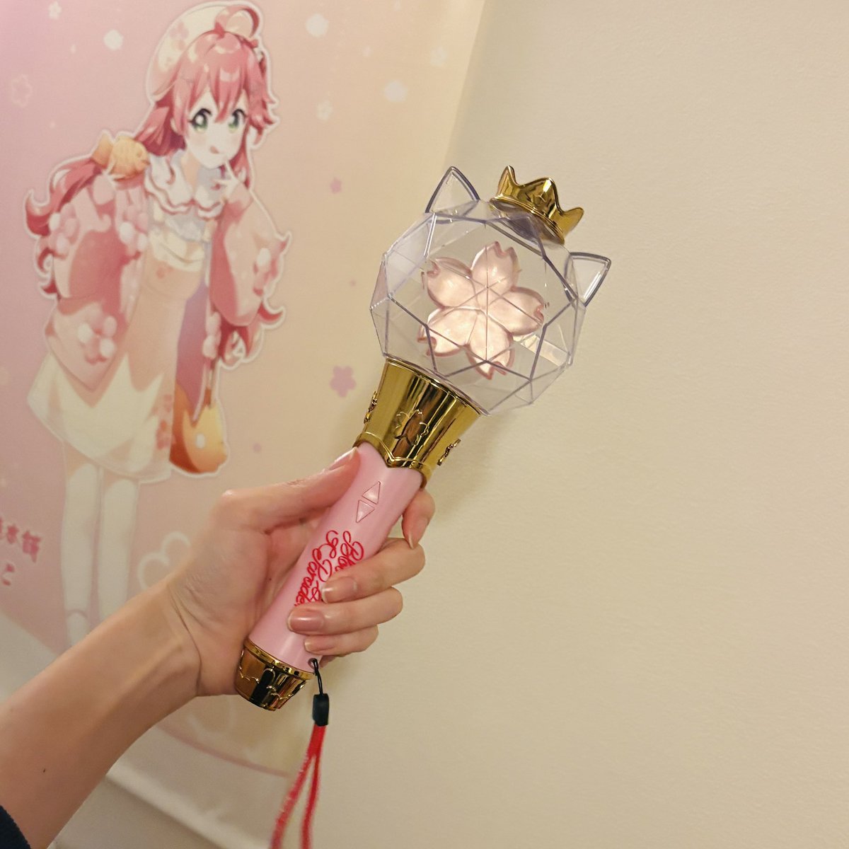 pina39chan's tweet photo. ちょっとこのペンライトかわいすぎる https://t.co/nhrduu2wMN