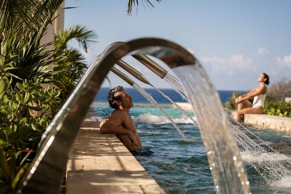 MexDestination's tweet photo. Descubra el bienestar en su máxima expresión en Muluk Spa de @_CasaDeLaPlaya_. 
Amenidades de lujo, atención personalizada y una experiencia reconocida con Cinco Estrellas por Forbes Travel Guide. https://t.co/haTq8UXAy0