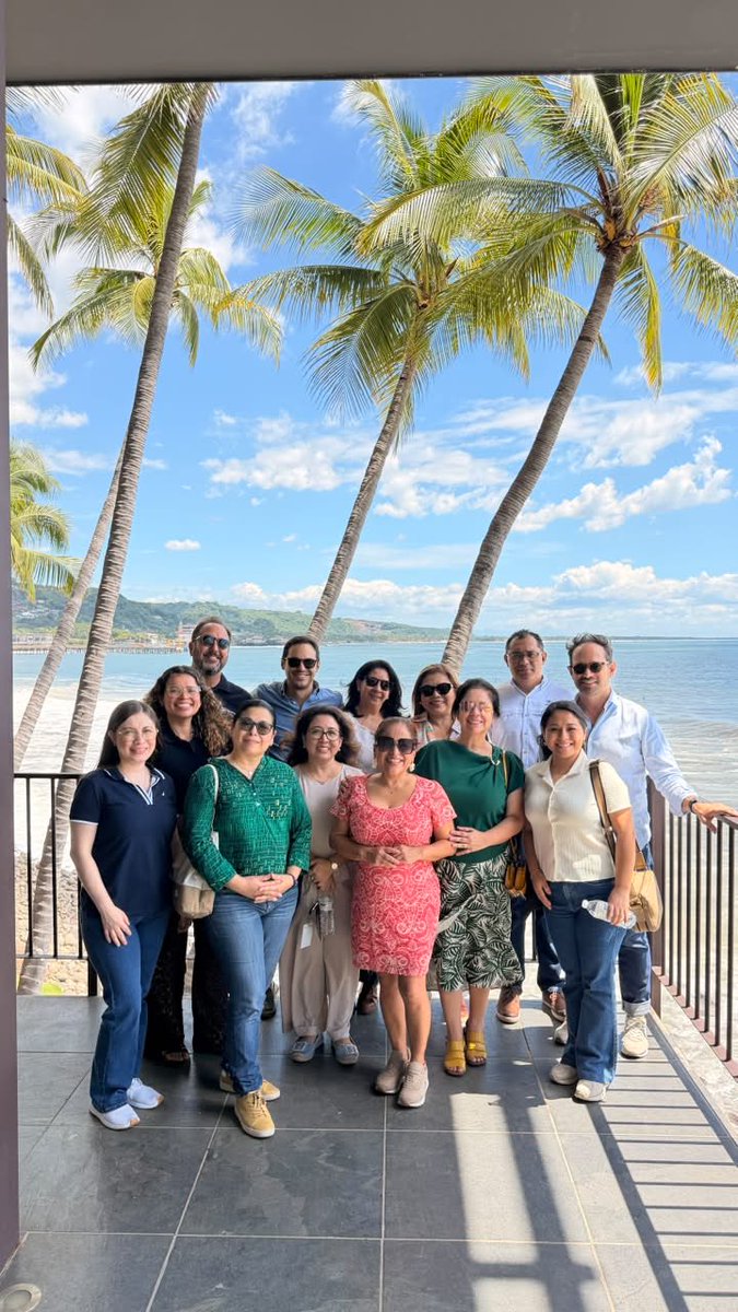MorenaValdezSV's tweet photo. Misión de revisión de proyectos de @el_BID @the_IDB en el marco del Programa de Apoyo y Recuperación del turismo en #ElSalvador, gracias a todas las entidades y los equipos que hacen posible cada acción para la sostenibilidad del crecimiento turístico en 🇸🇻🙏
@elsalvador @HaciendaSV @weissewelt @tomasber