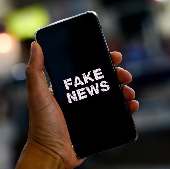 centralreality's tweet photo. 🚨GRAVE: Flávio Bolsonaro mentiu 190 vezes durante os debates presidenciais desta semana: 115 mentiras na Band e 75 mentiras na Globo. https://t.co/dg3ZB7fz5F
