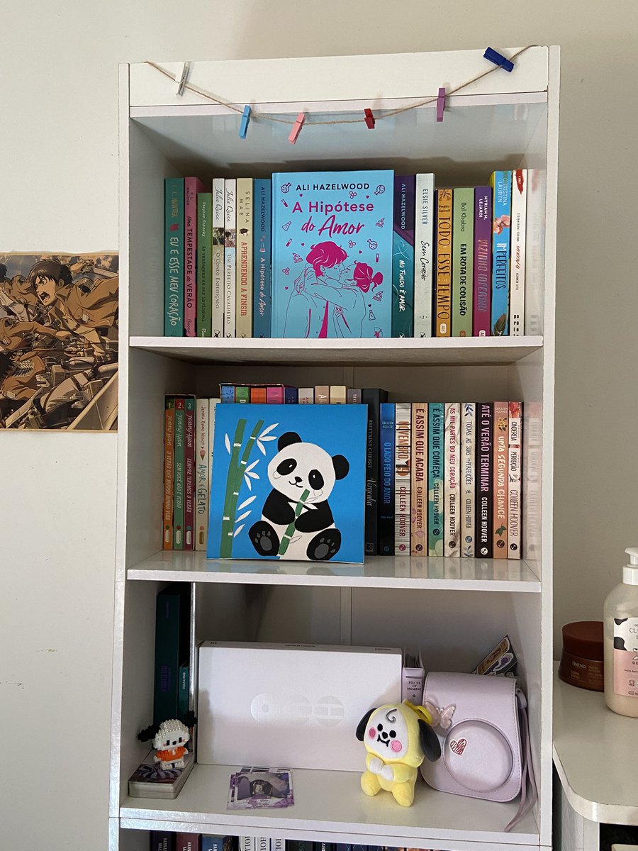 chsvibe_'s tweet photo. Olhem o pandinha q eu tô pintando https://t.co/n60AtqOM8a