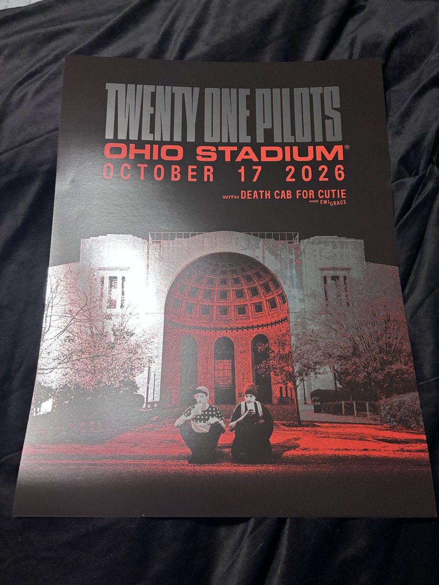 clancystaxicab's tweet photo. since the merch situation in columbus wasn’t ideal i would like to gift this poster to a fan. 
ideally someone who was at the show but was unlucky in the merch lines. 
i will pick someone randomly from comments on this post on tues 10/27. *US only please due to shipping cost. https://t.co/cYBY2CGUtW