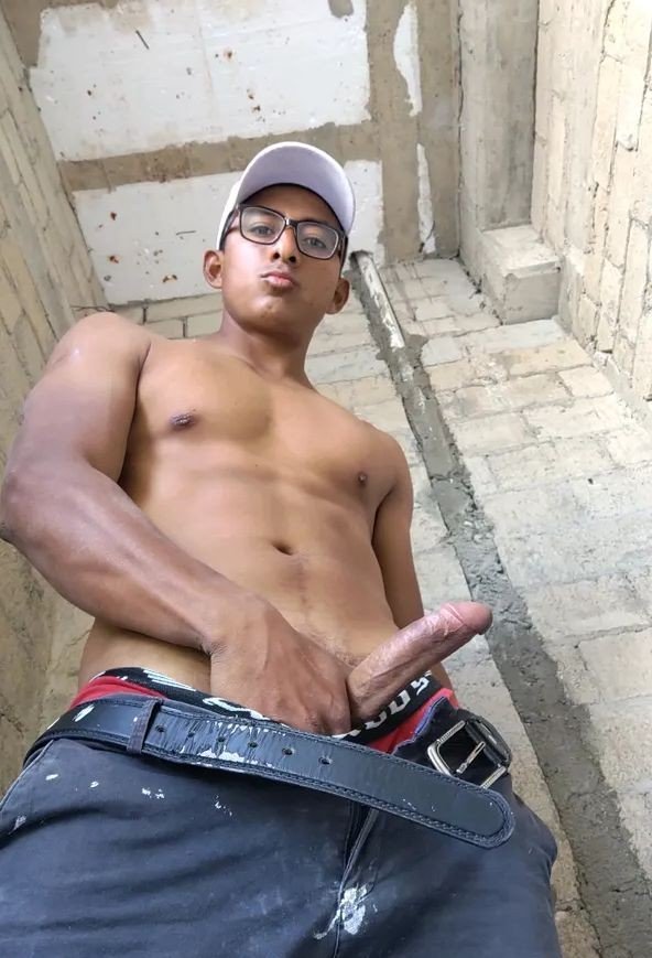 Henrycastiezmr's tweet photo. Rico hetero engañado apoyenme dando like y compartiendo para que siga subiendo contenido #HeteroEngañado  #gay https://t.co/bRFV3bjBMS