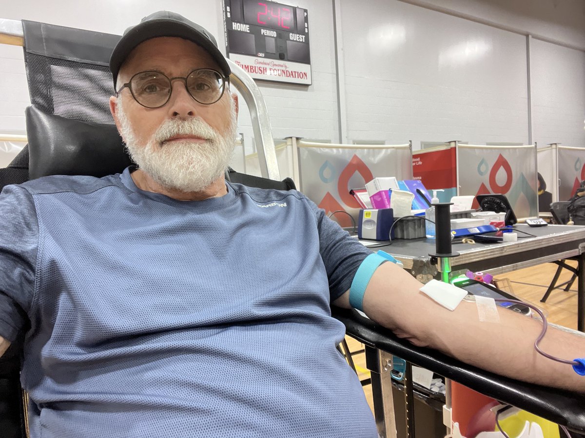 PLCcontrolguy's tweet photo. Gave #124 recently and as I’m O neg &amp; code 6201 (I haven’t come into contact with a particular virus) therefore they give my blood to preemies and immune compromised patients. Here’s what giving blood looks like… and what giving blood feels like @CanadasLifeline https://t.co/N6gNvWEx93