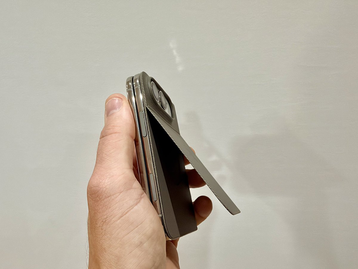 viticci's tweet photo. I did it:

I cut Apple's kickstand case for iPhone Duo and assembled my portable Duo writing setup for travel.

It's absurd that I had to do this, but I just wanted the back cover and kickstand.

I kinda love this 👀 https://t.co/hA8jYLSf9m
