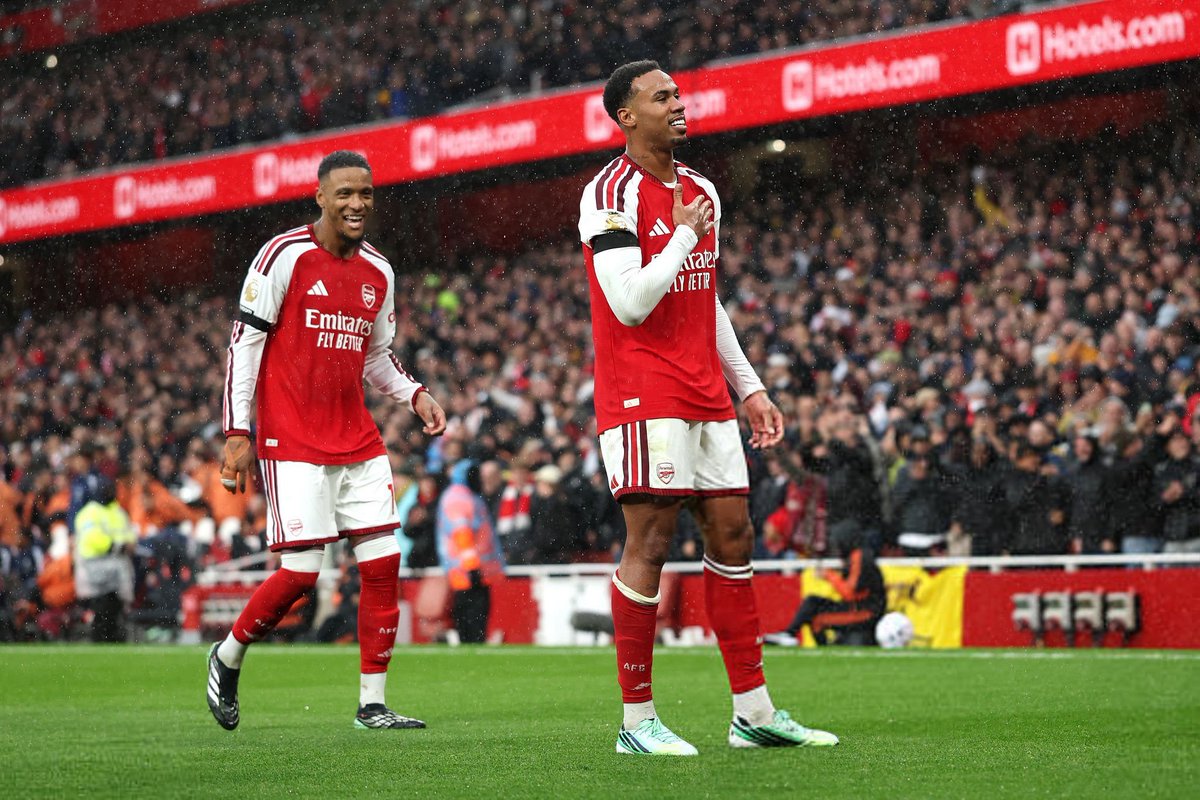 cloudninesports's tweet photo. ⏱️ FULL-TIME RESULTS:
🔴 Arsenal 2-0 Everton 🔵
⚽ (Konsa, Gabriel)
🔵 Coventry City 0-1 Fulham ⚪
⚽ (Bobb)
#ARSEVE #COVFUL #PremierLeague! https://t.co/FAQy4gzJdy