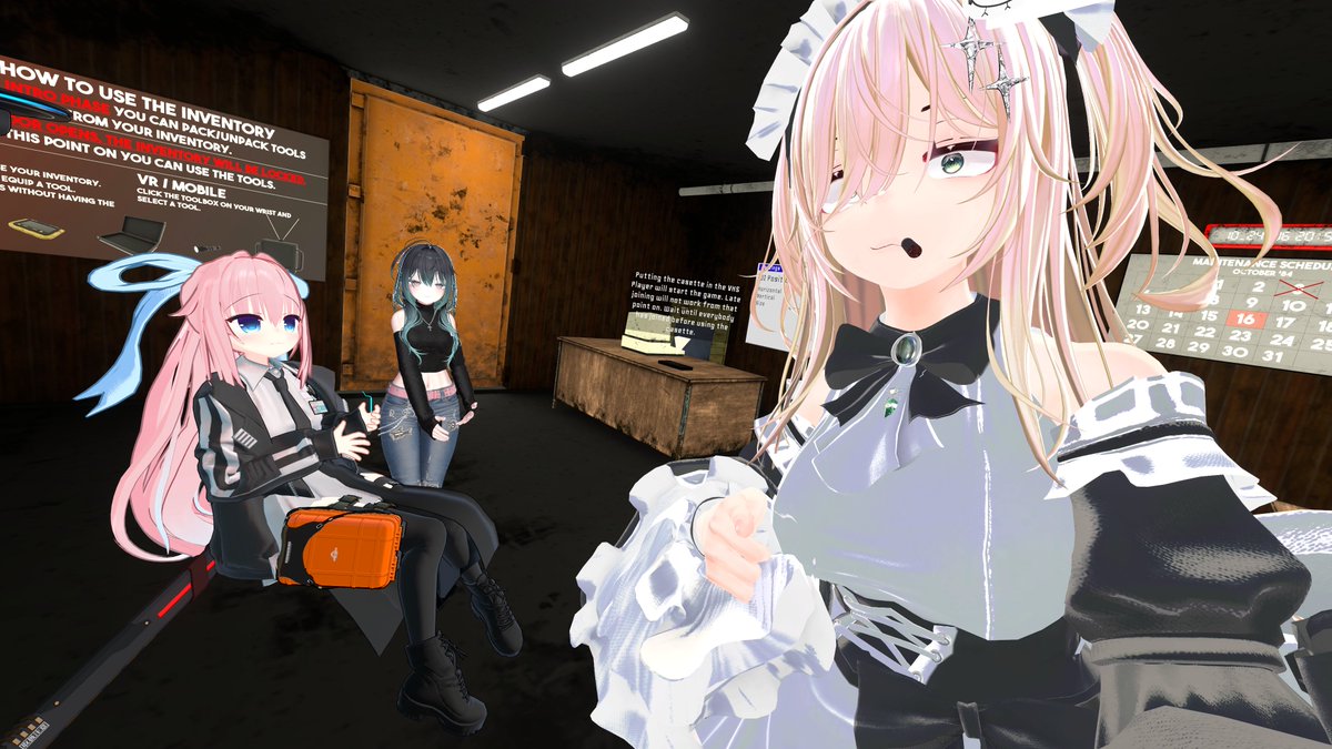 TKK_dev's tweet photo. 本日のぶいちゃ！
今日はもうゲムワ祭りでした！
このハロウィン期間ホラワ周りきらんといかん！と思い入ったワールドが怖すぎて、フレンド達に救援要請！
来てくれたメンバーで、殺人ロボットがいるトンネル工事に行ったり、デッドなライトで皆で絶望したりと忙しい一日でした！
デッドなライトは、satouのフレンドのsabaさんに教えて貰って何とか基礎を学びました！
めちゃクソ難しくて絶望満載でゾクゾクして楽しかったです！
最後は目隠し運転シミュレーションでチル！
喋り疲れましたが楽しかったです！
お疲れ様でした🫶😇
＃VRChat　＃チキンサミット
