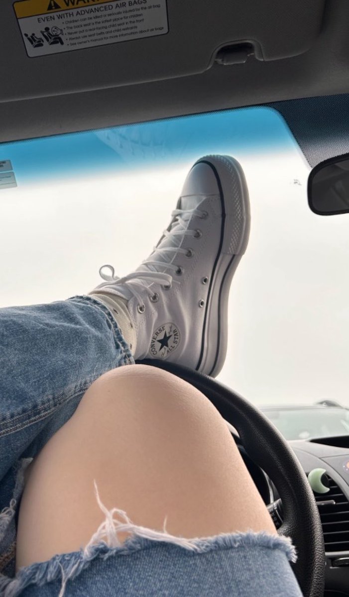 goddesstiana888's tweet photo. a simps favorite shoe 🍒 https://t.co/zLYOYFfJ68