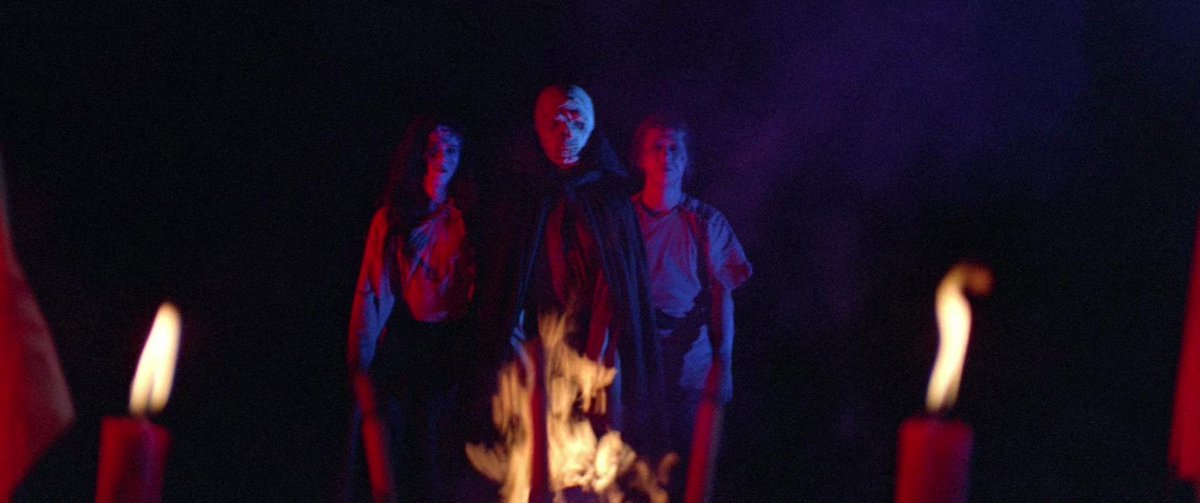 HauntedMovies's tweet photo. Encounters of the Spooky Kind (1980) dir. Sammo Kam-Bo Hung https://t.co/srEeCAOtHy