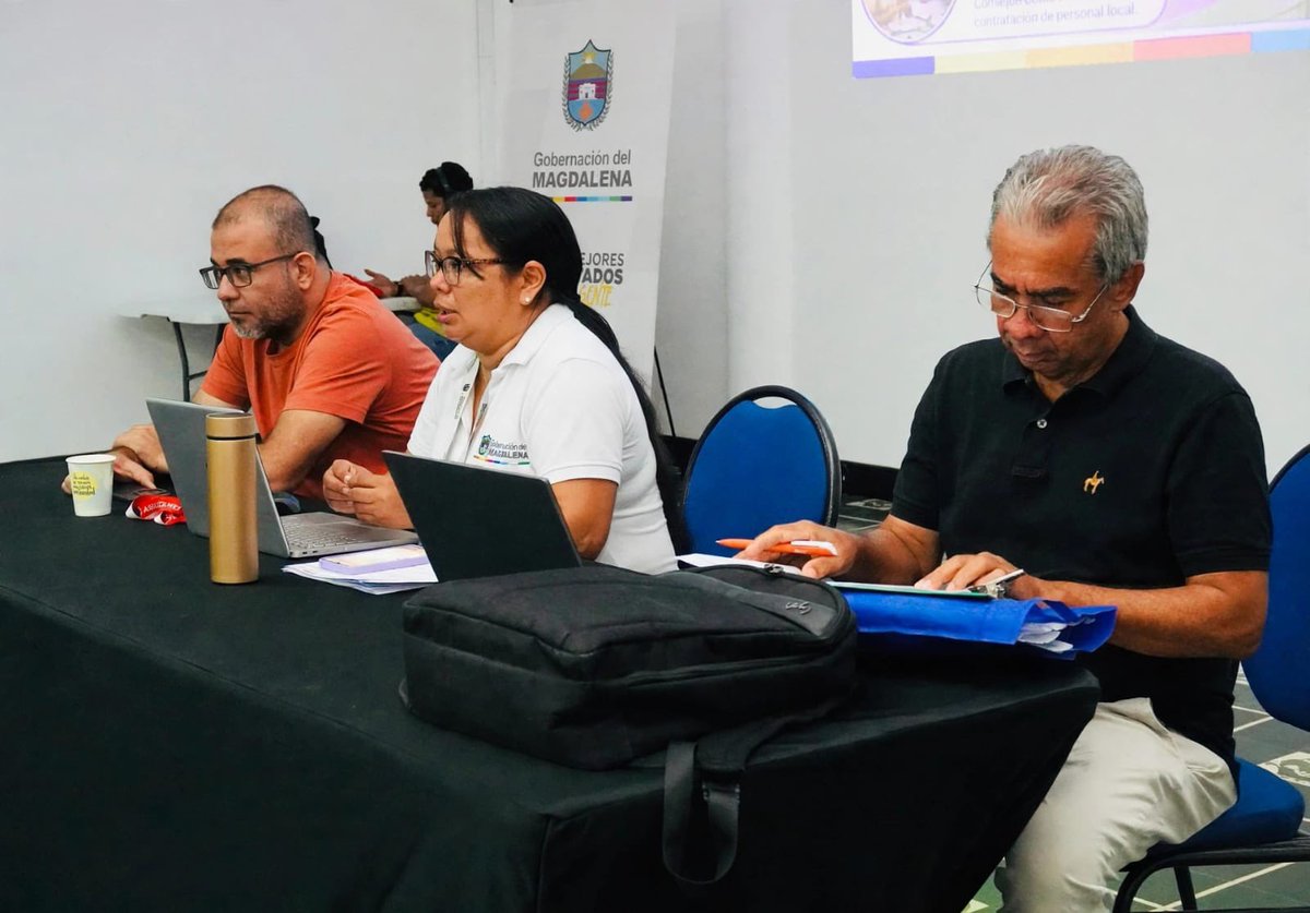 MagdalenaGober's tweet photo. 🍎📚 ¡El PAE 2027 comienza a planearse desde los municipios!

La Gobernación del Magdalena, liderada por Margarita Guerra, brindó capacitación y asistencia técnica a los municipios no certificados para fortalecer la planificación del Programa de Alimentación Escolar. https://t.co/bxuXkYFUvP