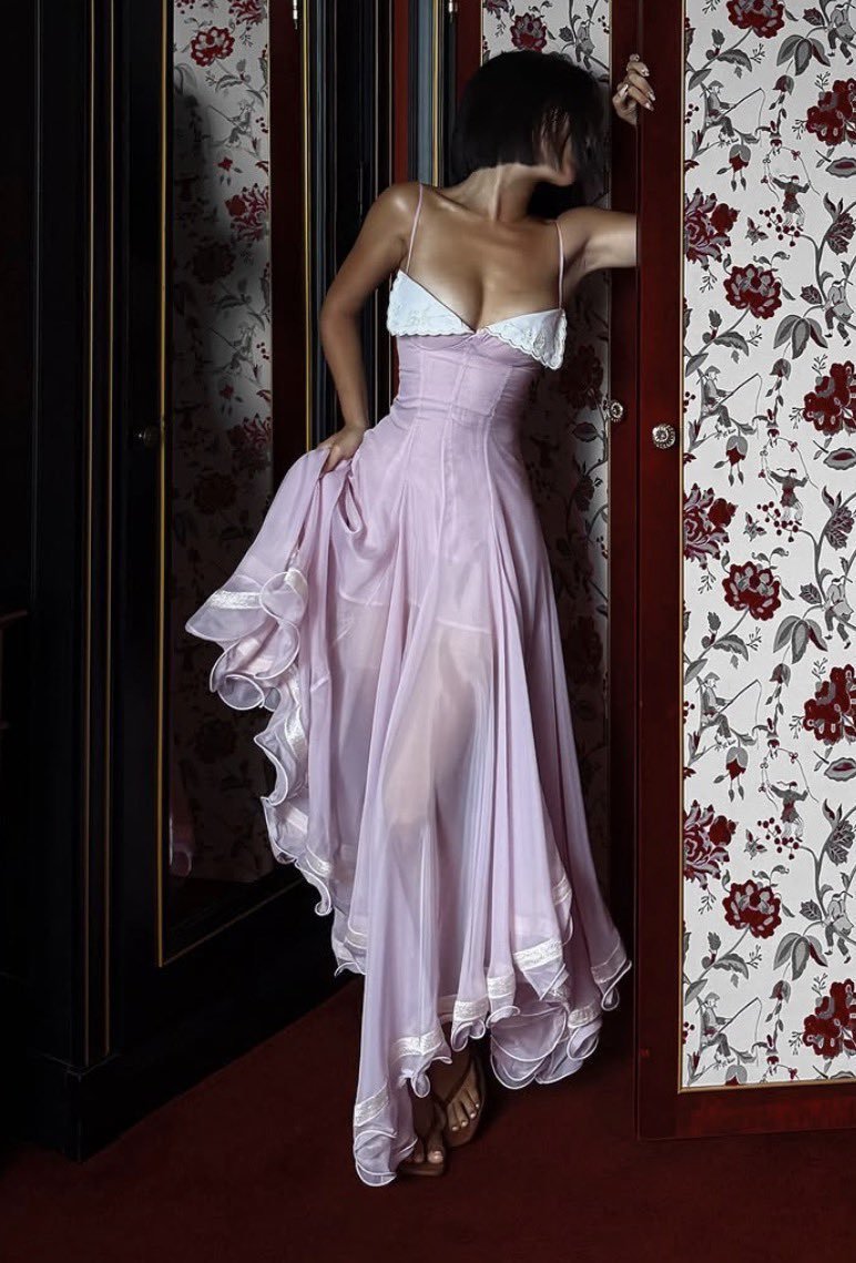 Pamiloveee's tweet photo. Bobnon for this dress!!❤️ https://t.co/KocJl0qyUy