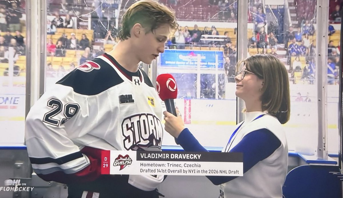 walsha's tweet photo. NY Islanders top defense prospect Vladimir Dravecky with another 2 assists last night.  He now has 16 points in 10 games this season.  @Storm_City @OctagonHockey https://t.co/Oj5jvWcRop