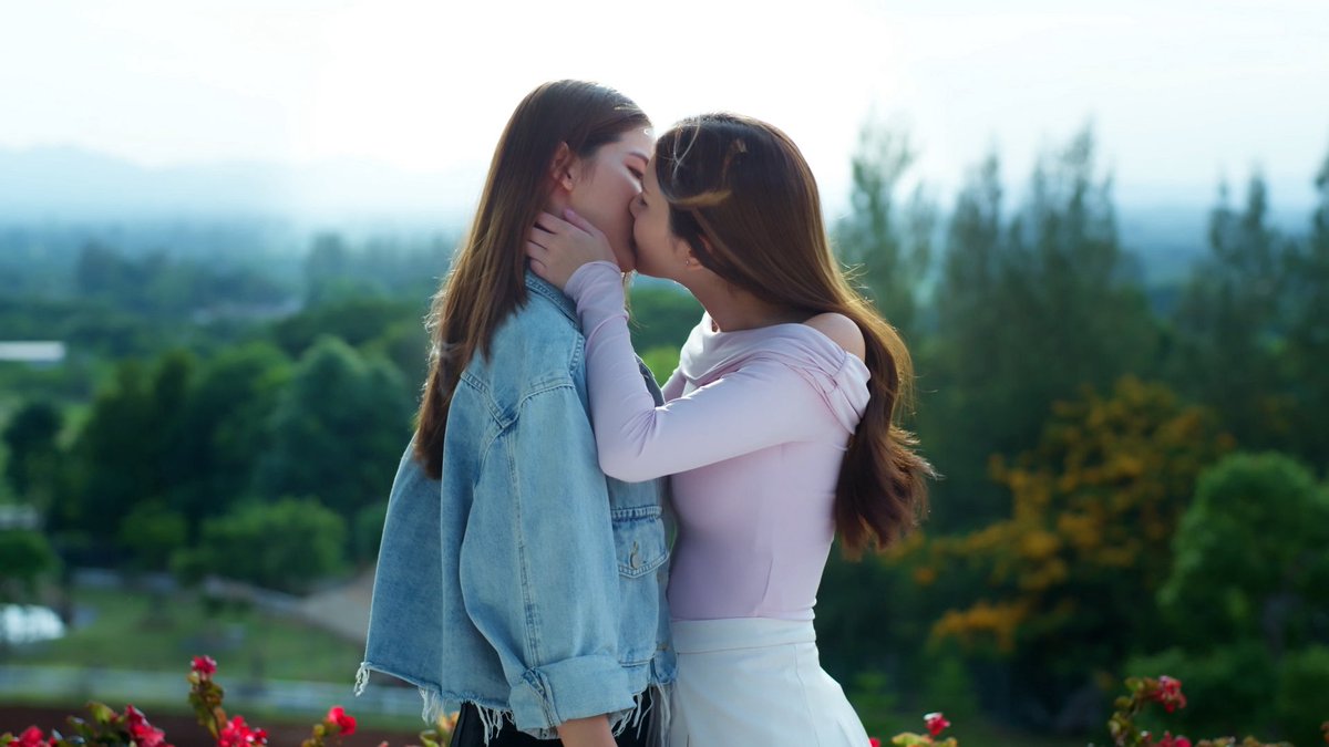 mimiebhapat's tweet photo. หนายยย มาเล่าความรู้สึกให้ฟังหน่อยงับบบหลังดูจบ

 LOVE BEHIND FRIENDSHIP
#ThirdPersonTheSeriesEP7 https://t.co/Ym2NEFTXKH