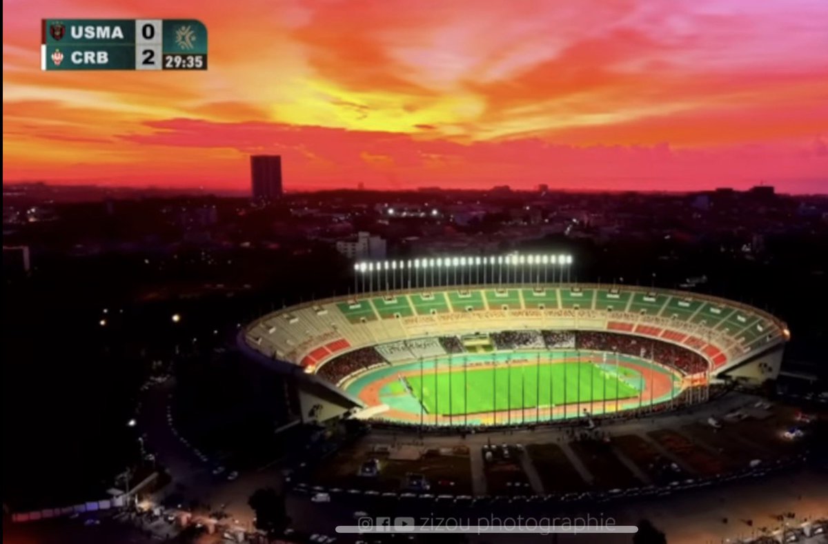 actumobilisL1's tweet photo. Magnifique vu du stade 5 juillet avec le coucher du soleil 🤩🌙 https://t.co/zbk06i95tO