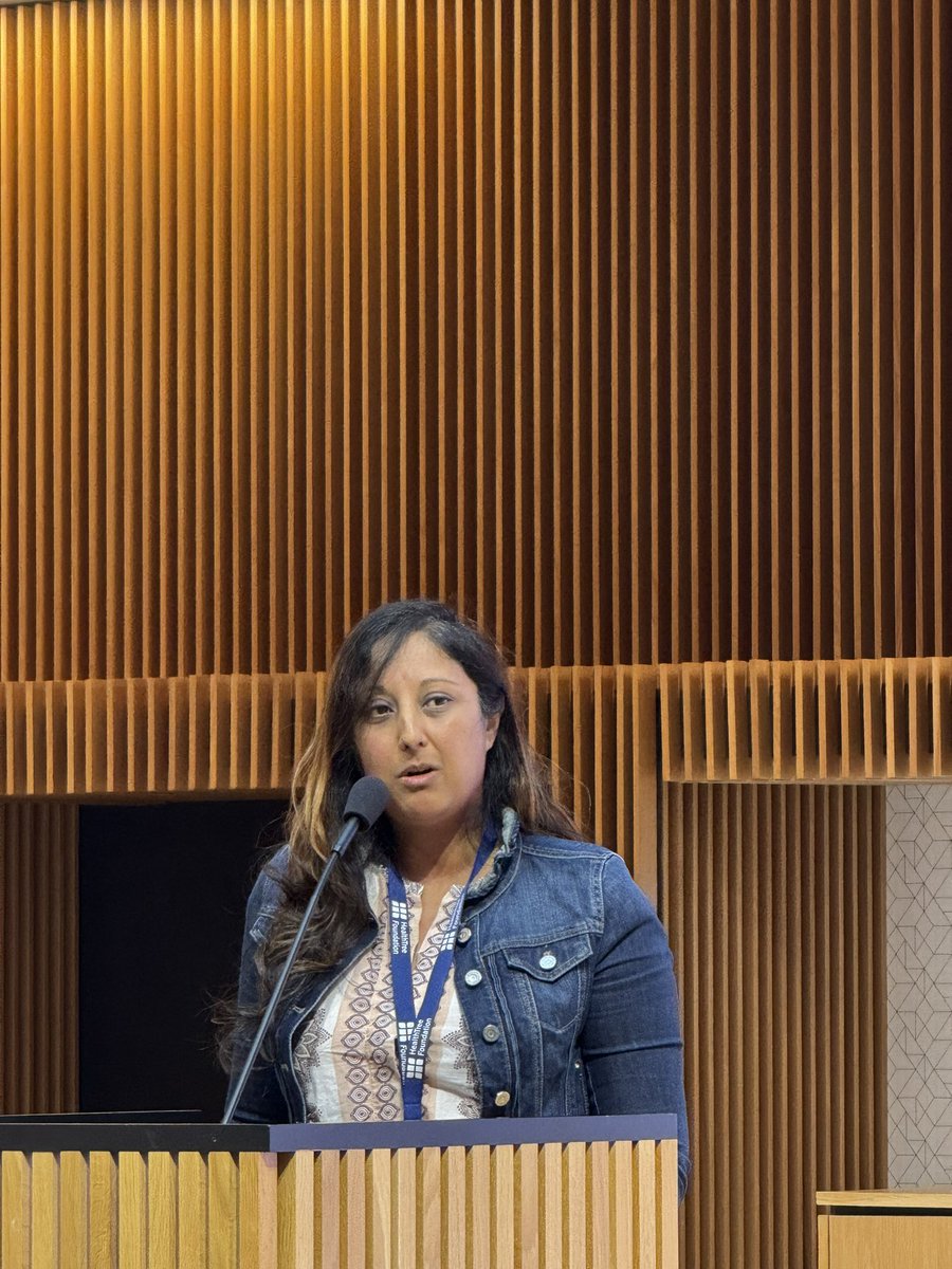 HealthTree's tweet photo. Patients can ask their doctor about CAR T eligibility. Am I a candidate? Do I need a referral to a CAR T center? Are there CAR T trials I should join? @DrKrinaPatel of MDACC at the HealthTree Houston Roundtable. #mmsm https://t.co/5yoCUQ6sbq