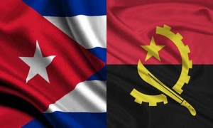 Granma_Digital's tweet photo. 🇦🇴🇨🇺 🫂  Una caravana recorrerá hoy parte de la avenida Fidel Castro, en la capital de Angola, en solidaridad con Cuba y contra el bloqueo económico, comercial y financiero de Estados Unidos a la nación caribeña.
🔗https://t.co/2FP8Ud1ORW https://t.co/fblUJ0aFwM