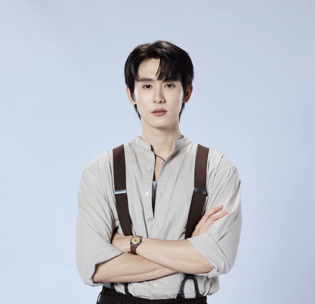 Markbamm1998's tweet photo. @Seiamssk ขอให้ 30 ปีของพี่เดชมีแต่ความสุข อยู่เป็นรอยยิ้มของทุกคนไปนานๆ ขอบคุณที่เข้ามาเป็นความสุขและเรื่องดีดีในชีวิต รักพี่เดชไม่เจ็บสักวัน🍅🥹✨💖 

KASIBOOK 30 YOUNG JAEW
#KasibookChapter30Begins
#kasibook https://t.co/asIGkVDRXA