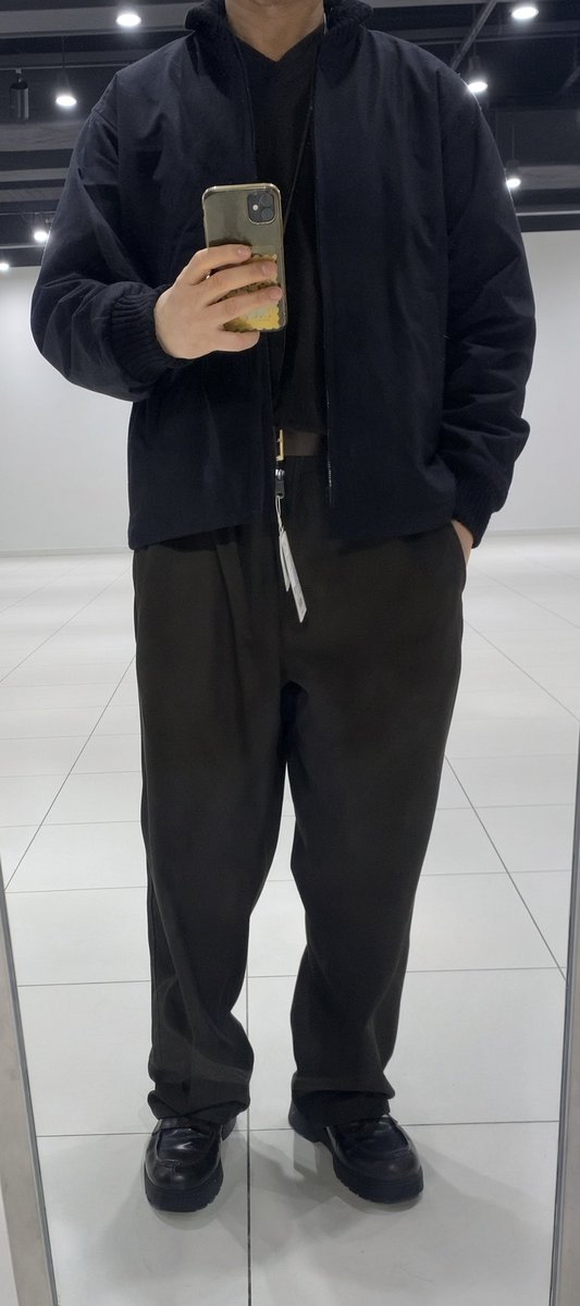 uniculo_'s tweet photo. ユニクロ×JWアンダーソン(試着レポ✍️)
リブブルゾン ブラックM
今回はMを試着
アウターは主にLやXLを購入する事が多いのですがこれに関してはMかなと🤔
ただ裄丈はジャスト
Lの場合、身幅は良くても丈が長い
同じくらいの体型の方ならMが良さそうです😊
174cm73kg https://t.co/4BGqkd4WEQ