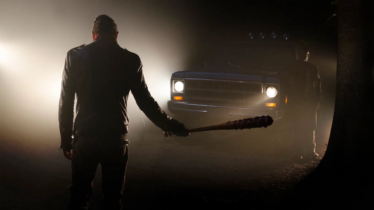 BrandonDavisBD's tweet photo. The Walking Dead’s Season 7 premiere where Negan killed Glenn &amp; Abraham was October 23, 2016. 

More than 10 years ago. What the fuck. https://t.co/712JX38iBf