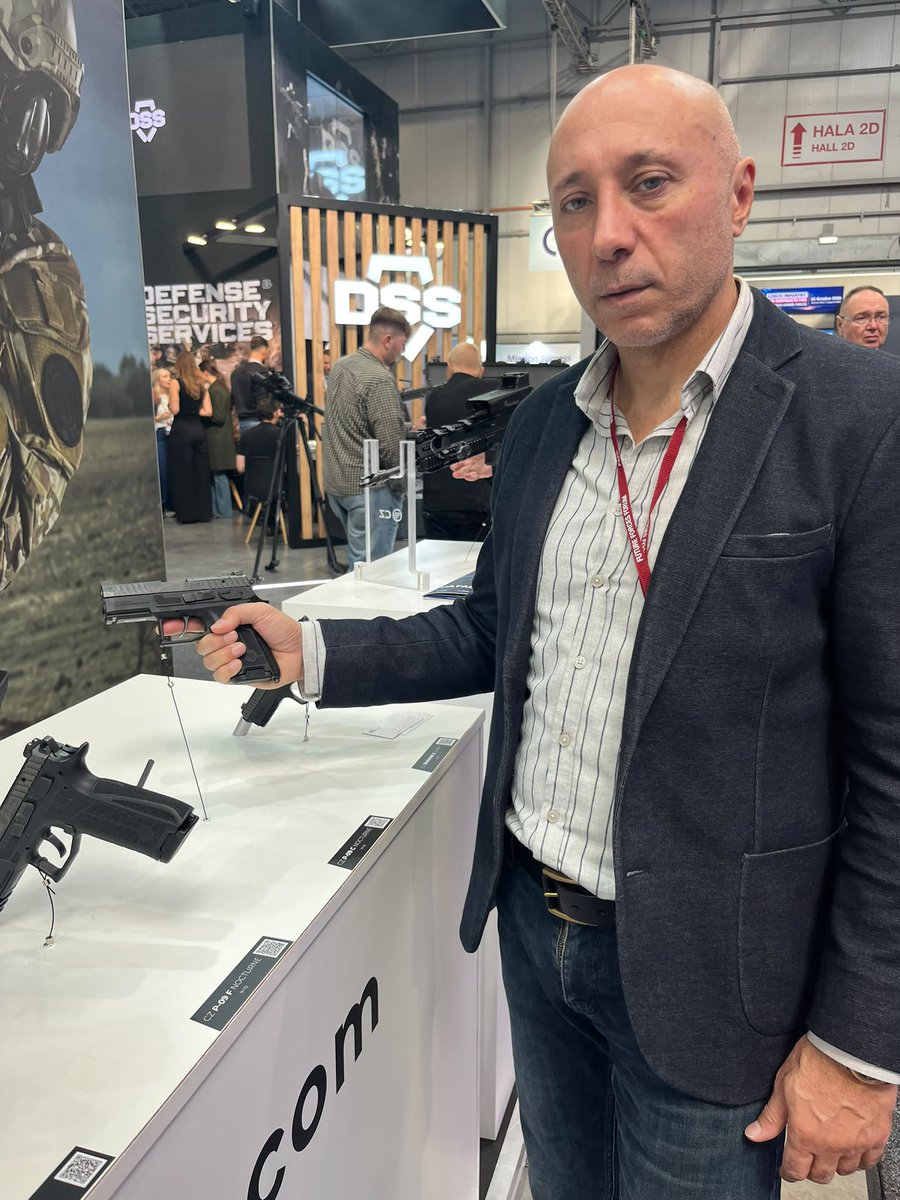 yutamorgtr's tweet photo. 📌 YUTAM Uzmanı Dr. Çağrı Özkan, Çekya’da düzenlenen Future Forces Forum 2026 kapsamında ileri teknoloji silah, mühimmat, platform ve sistemleri yerinde inceleyerek savunma teknolojilerindeki güncel gelişmeleri değerlendirdi.

#YUTAM #FutureForcesForum2026 #SavunmaTeknolojileri https://t.co/5GwrtKPVIY