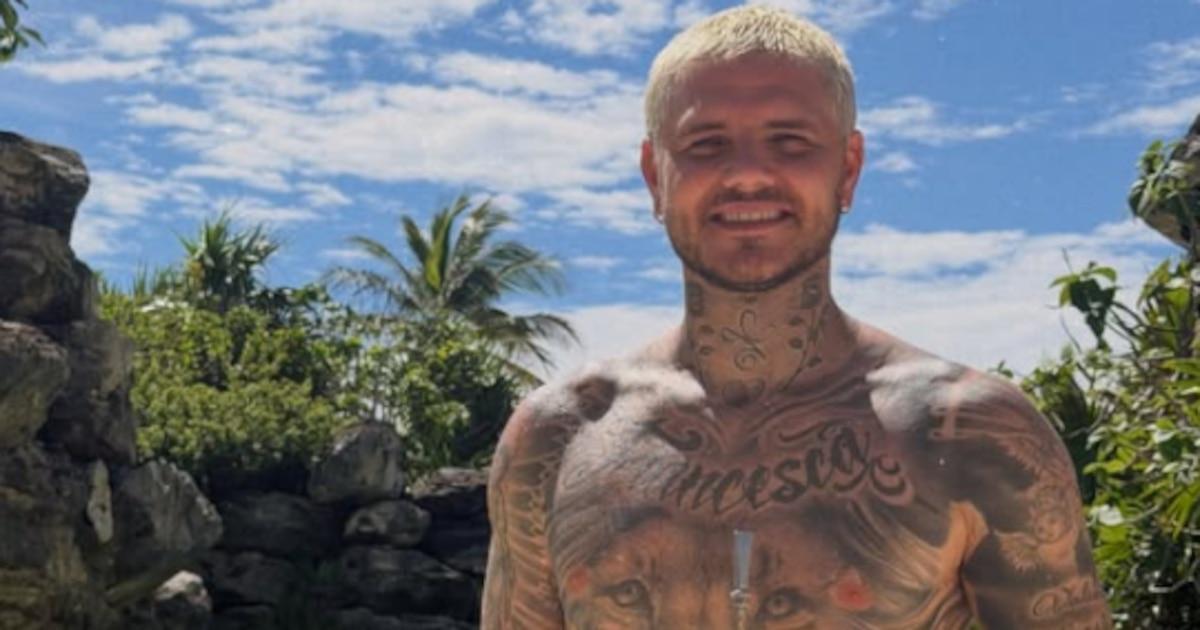 teleshowcom's tweet photo. "Les están robando su niñez": el duro mensaje de Mauro Icardi tras sus vacaciones por la ausencia de sus hijas con Wanda Nara https://t.co/5uCxhh07aA https://t.co/tcX5axTNj7