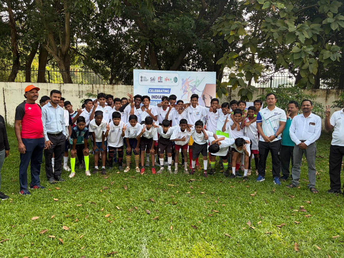 MYBharatHQ's tweet photo. Who says traditional sports can't bring the hype? 

MY Bharat Cuttack, Odisha, turned up the energy with Traditional Sports during Week 6 of Nasha Mukt Yuva for Viksit Bharat, bringing young changemakers together to play hard, stay fit and make every game count!

With every move and every cheer, Yuva Shakti is taking forward Hon’ble PM Shri Narendra Modi ji’s vision of a Nasha Mukt and Viksit Bharat!

🏆 Game On. Drugs Gone. Future Strong!

#MYBharat #NashaMuktYuva