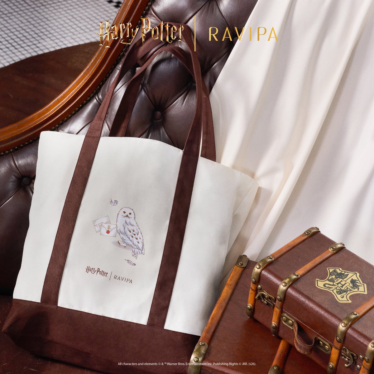 RavipaJewelry's tweet photo. #HarryPotterxRAVIPA สินค้าไลฟ์สไตล์ น่ารักมากกกกก ใครชอบ Harry Potter ห้ามพลาดนะคะ🧹✨
ได้รับแรงบันดาลใจจากเรื่องราวการเดินทางครั้งแรกของแฮร์รี่ พอตเตอร์☺️ แต่ละชิ้นถูกออกแบบมาให้แฟน ๆ ได้ทั้ง สวมใส่ พกติดตัว และเติมเต็มเรื่องราวในแบบของตัวเอง ✨
.
ตั้งแต่ เสื้อยืด ผ้าพันคอ ทวิลลี่ พวงกุญแจ กระเป๋า และอีกมากมาย😍 เลือกไอเทมชิ้นโปรด แล้วพกความเป็น Hogwarts ไปกับคุณในทุกที่ 🏰 เริ่มต้นเพียง 490 บาท
.
ช้อป Harry Potter | RAVIPA Lifestyle Merch ได้แล้ววันนี้ 🧹✨
.
Copyright © 2026 RAVIPA.
All rights reserved.
.
#RAVIPA #ravipajewelry #HarryPotterxRAVIPA #HarryPotter #HarryPotterStyle #OfficialLicensedProduct