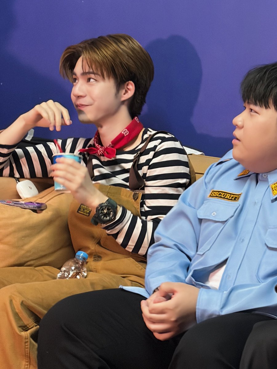 naminji___'s tweet photo. : โอ้ย ยั้วเยี้ยะเต็มหอทำงั้ย 😩
: โอ้ย นี่พูดไม่ชัดก็ขยันพูด 🤭

THE D DORM SITCOM EP 6
#หอตัวดีEp6 https://t.co/E720jHqFBZ