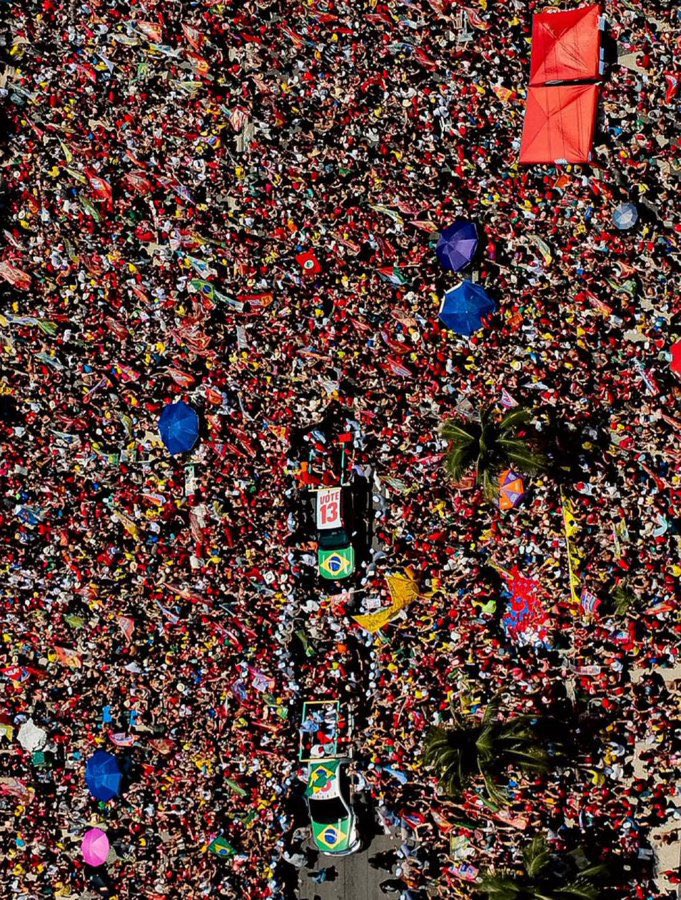 httpsrealitys's tweet photo. LULA TU FEZ HISTÓRIAAAAAAAAAA #ComLulaNaRua https://t.co/Z0YXK3GNbk