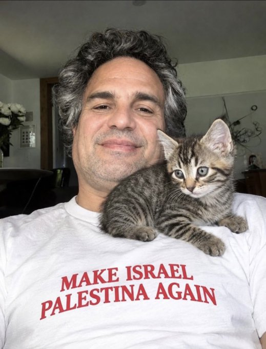 Naila_Ayad's tweet photo. I love him. https://t.co/TbpjeZ9ebQ