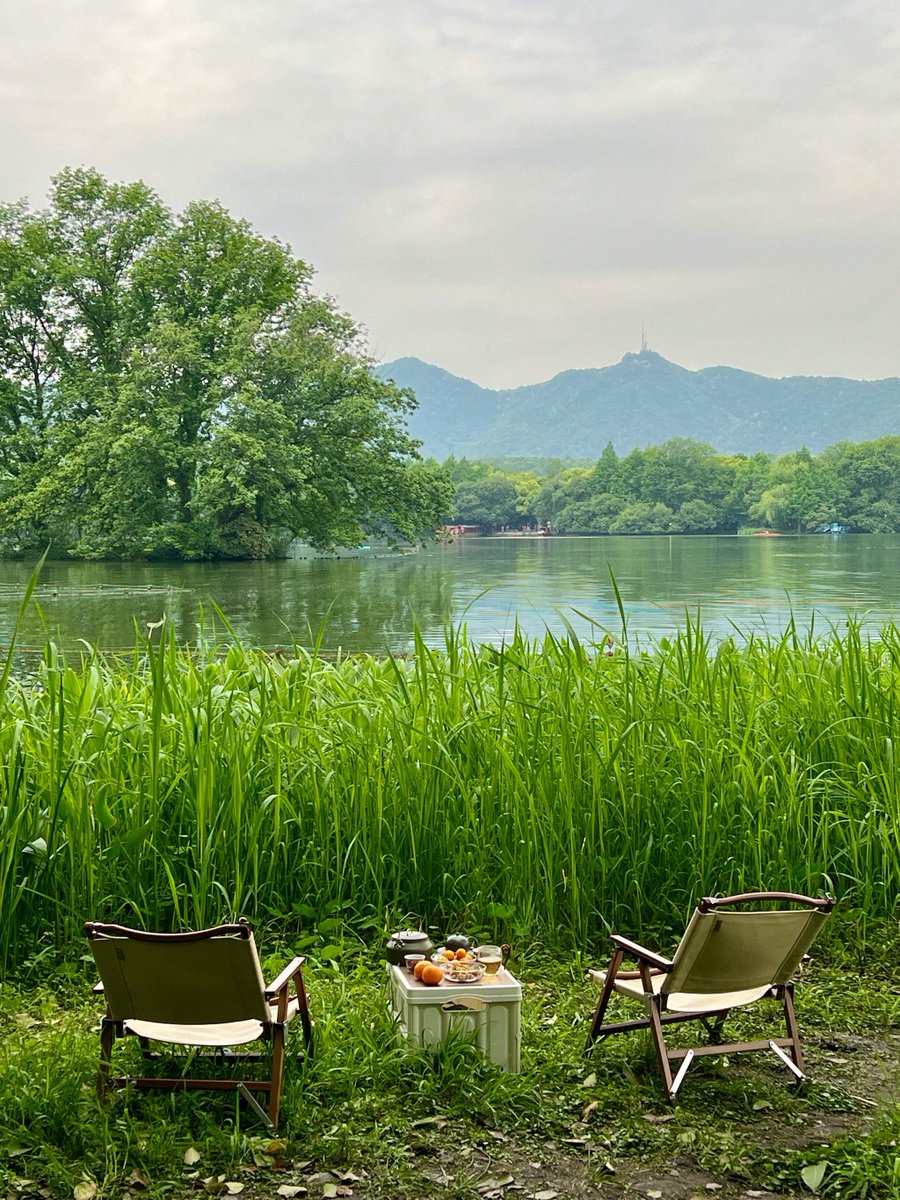 jgacqh's tweet photo. 「湍く流れる川を眺盼しながら、茁ちた新緑の下で癒しの時間を過ごした」， https://t.co/RhpLckv4c4