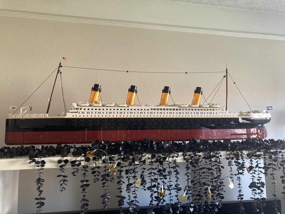 TeddyUrsae's tweet photo. I think you guys don’t fully understand how much I love the Titanic… https://t.co/I0HTjOS7Ia
