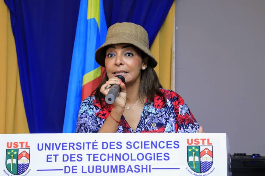 benatarchilufya's tweet photo. Aujourd’hui, j’étais à l’USTL, où j’ai encouragé les nouveaux étudiants. Investir dans le capital humain, c’est bâtir l’avenir. Chaque jeune mérite une chance de révéler son talent et de contribuer au développement de notre pays. 
#UncongoUnefamille https://t.co/KL2p0auSUA
